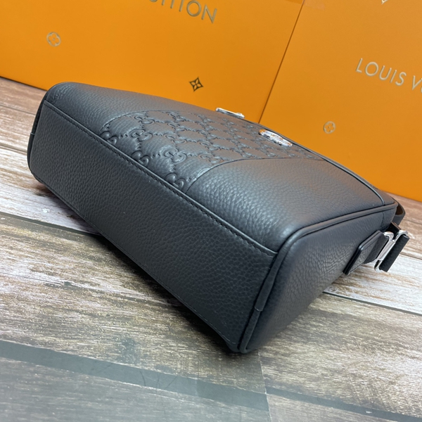 スーパーコピーブランドバッグ角部分ディテール